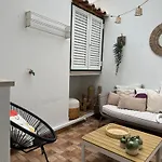 Birdy House בית נופש *