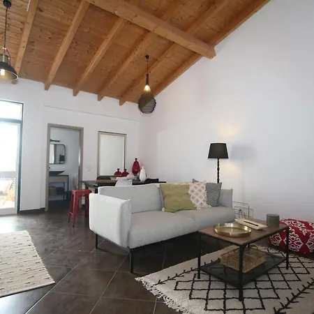 Holiday home Birdy House Faro
