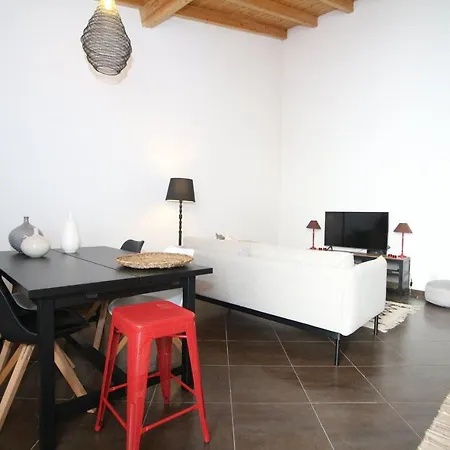 Birdy House Semesterbostad *